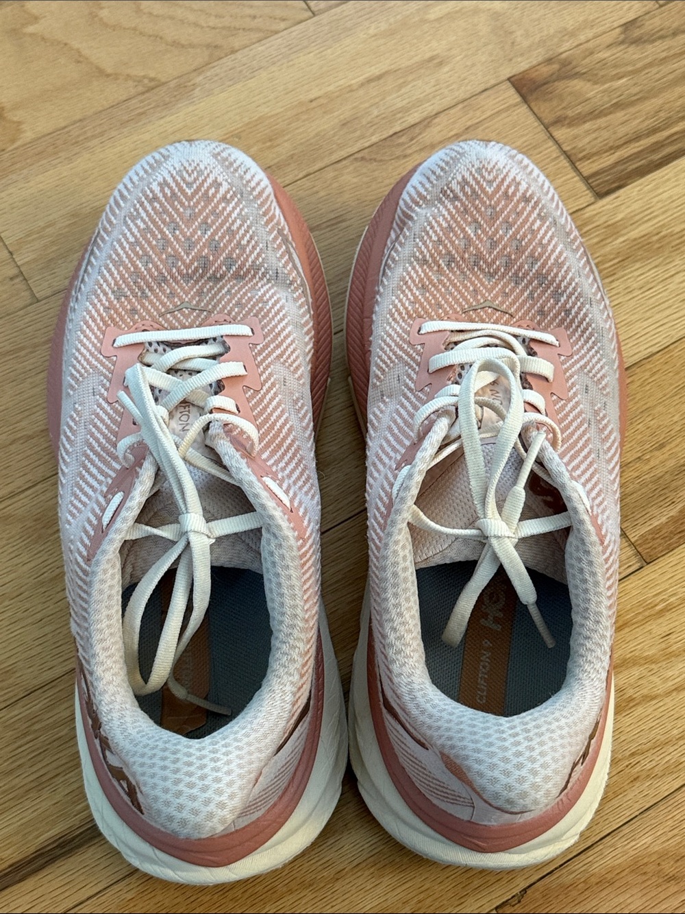 Hoka One Clifton 9 Running Shoes Pink Womens Sz 8.5B Walking Workout Outdoor - Picture 3 of 9